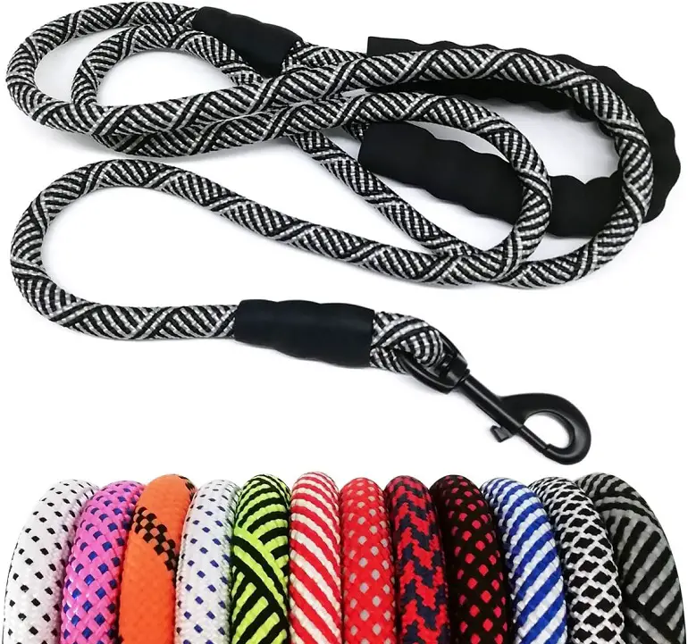 MayPaw Heavy Duty Rope Dog Leash Review 1